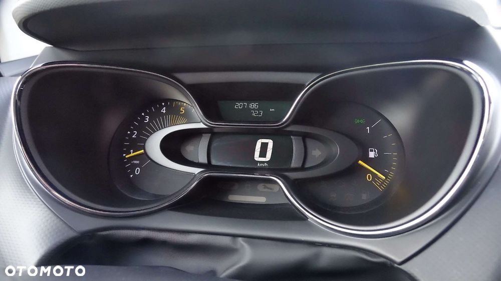 Renault Captur - 36