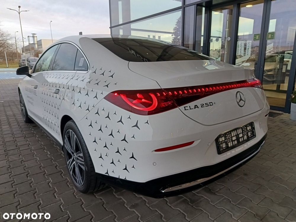 Mercedes-Benz CLA - 6