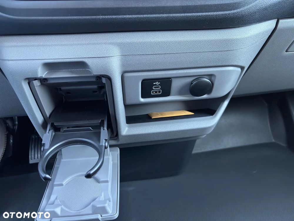 Ford Transit Custom Van Trend 2.0 136 KM  FWD - 16