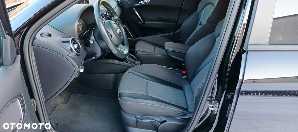 Audi A1 Sportback 1.4 TFSI S tronic S line Sportpaket - 18