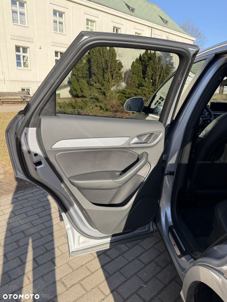 Audi Q3 2.0 TFSI Quattro S tronic sport - 6