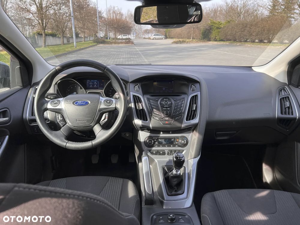 Ford Focus 1.6 EcoBoost Titanium - 13