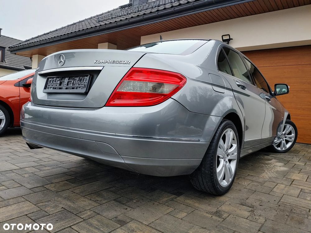 Mercedes-Benz Klasa C 180 Kompressor Avantgarde - 16