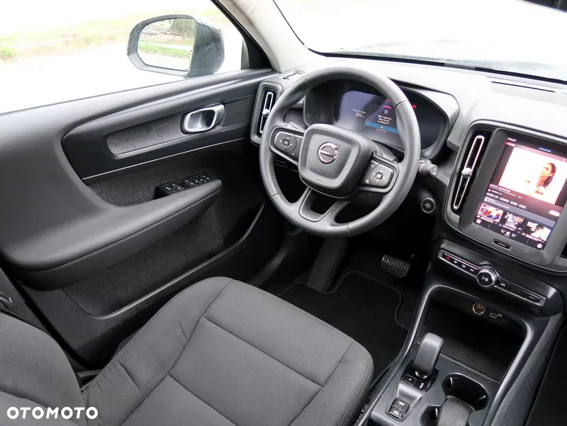 Volvo XC 40 B3 Core - 26