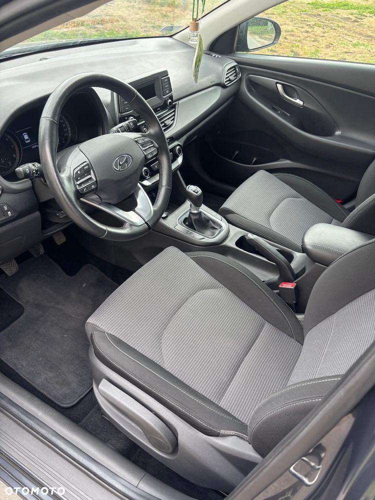 Hyundai i30 1.5 DPI Comfort - 10