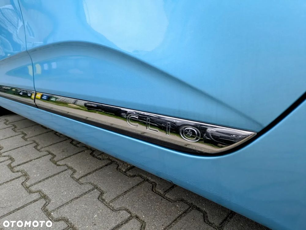 Renault Clio - 11