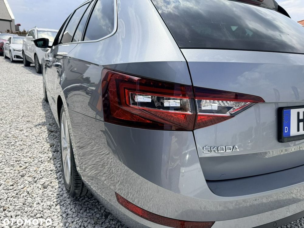 Skoda Superb 2.0 TDI Ambition DSG7 - 9