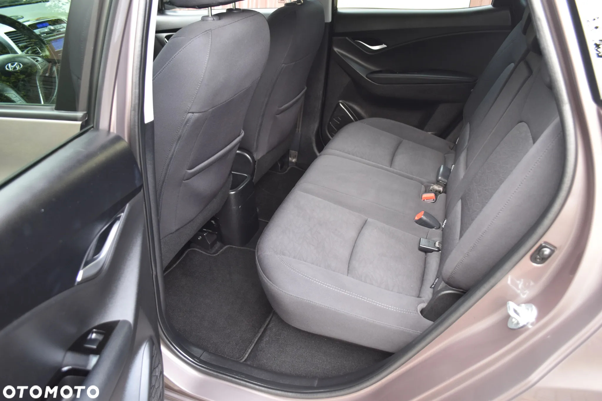 Hyundai ix20 - 22