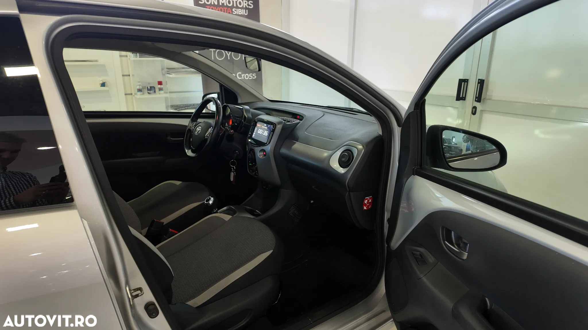Toyota Aygo 1.0 VVY-I 5 usi MultiMode X-connect - 12