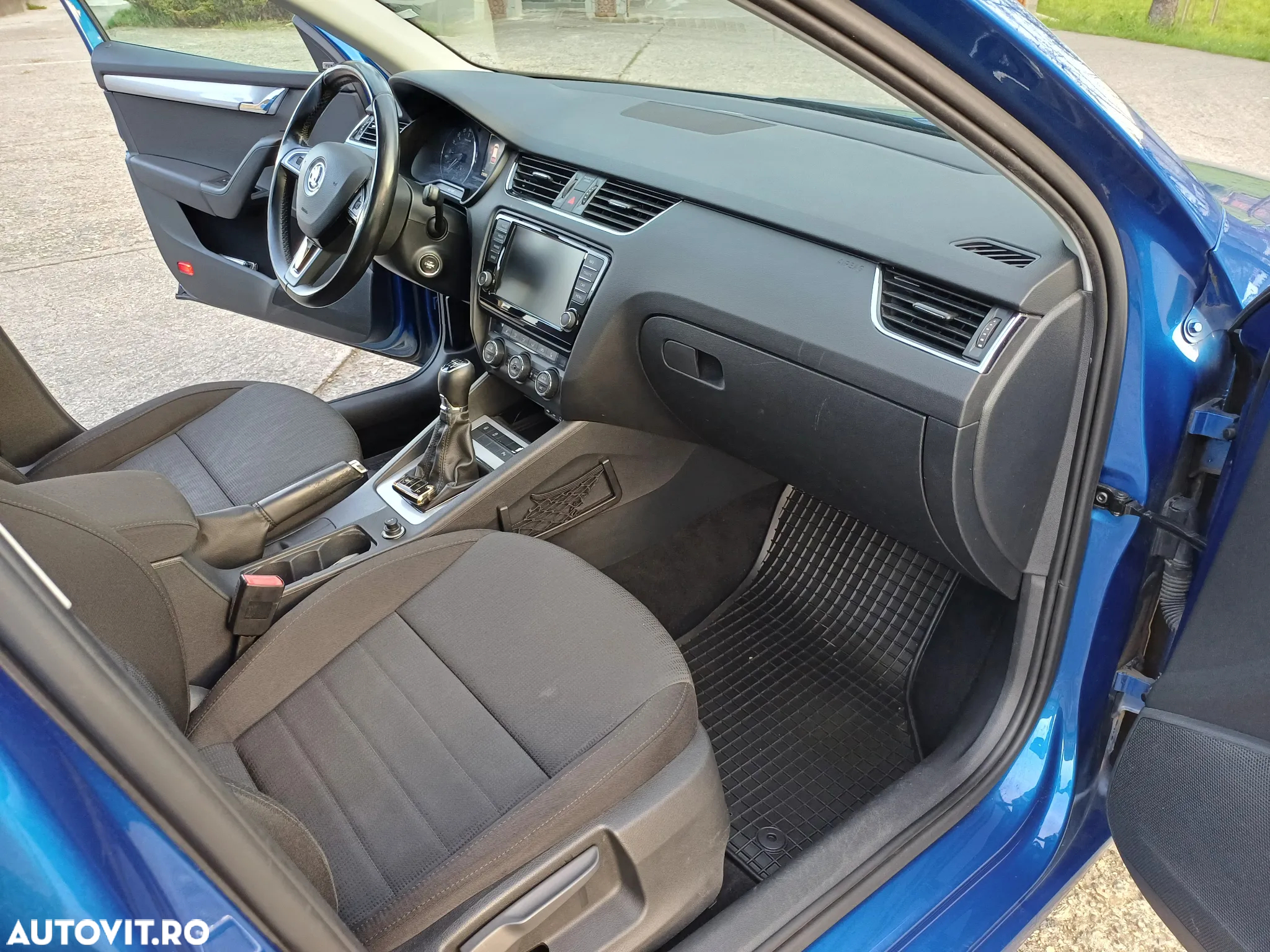 Skoda Octavia Combi Diesel 2.0 TDI Style - 26