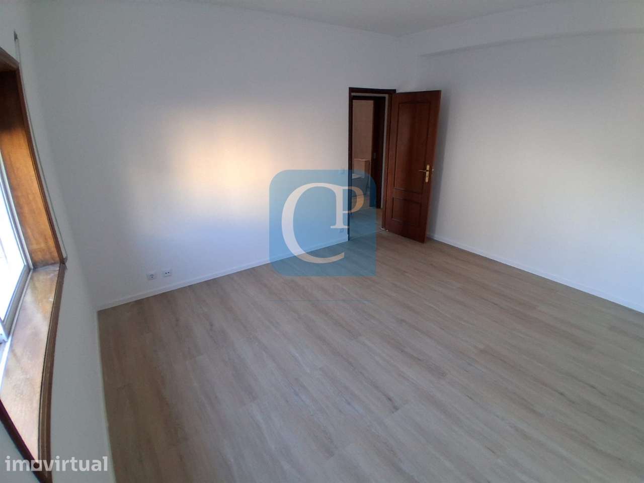 Apartamento T2 com varanda à estação do Metro de Campainha, Baguim do - Grande imagem: 4/23