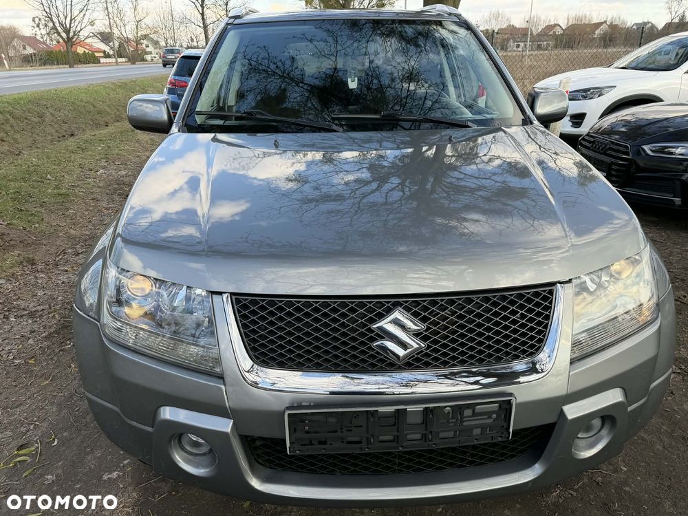 Suzuki Grand Vitara 2.0 Comfort Limited - 14