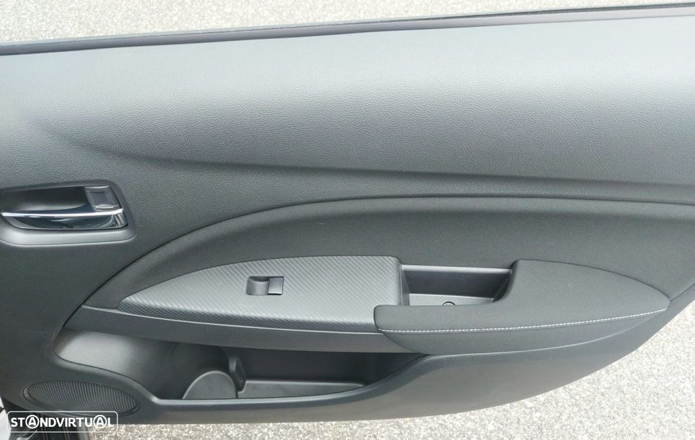 Mitsubishi Space Star 1.2 Intense - 35