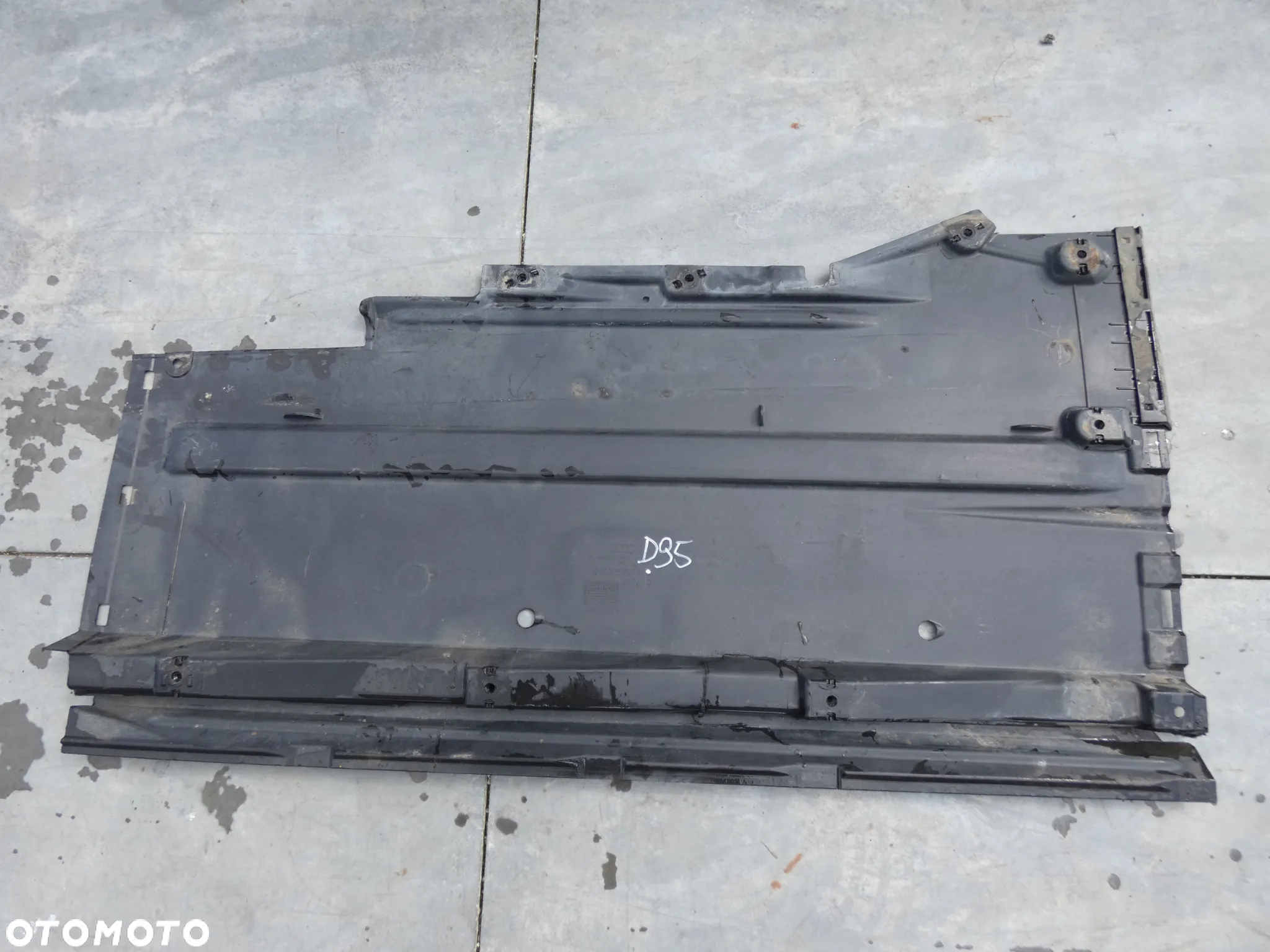 AUDI A4 B8 OSŁONA PODWOZIA LEWA PŁYTA PODŁOGI 8K0825207B D95 - 8