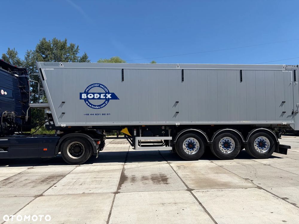 Bodex 45m3 SAF Intrax 5800kg Klapo-drzwi Pakiet Aluminum - 2