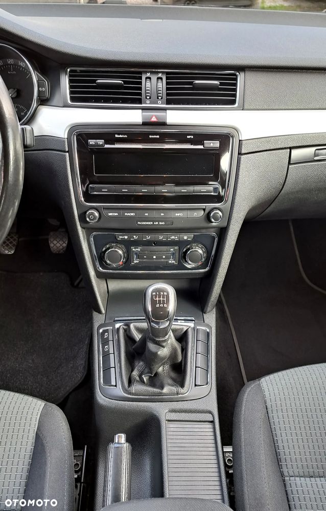 Skoda Superb 2.0 TDI Elegance - 12
