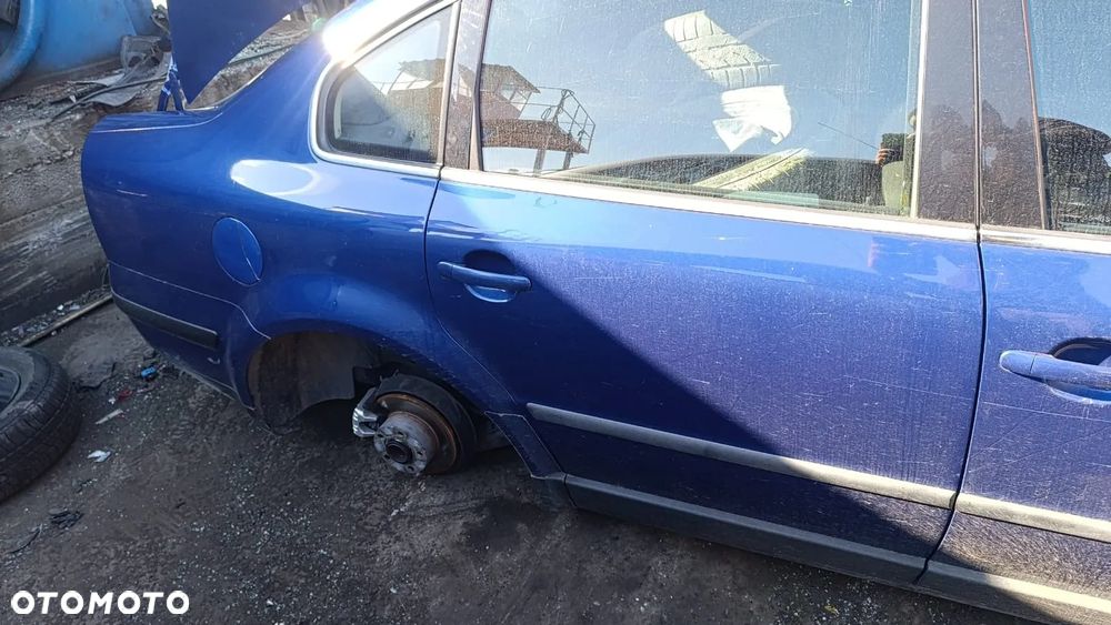 35515 Volkswagen passat b5 fl 2.3v5 na części skrzynia EAA lakier LC5X - 10