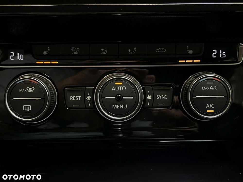 Volkswagen Arteon 2.0 TDI SCR DSG Elegance - 32