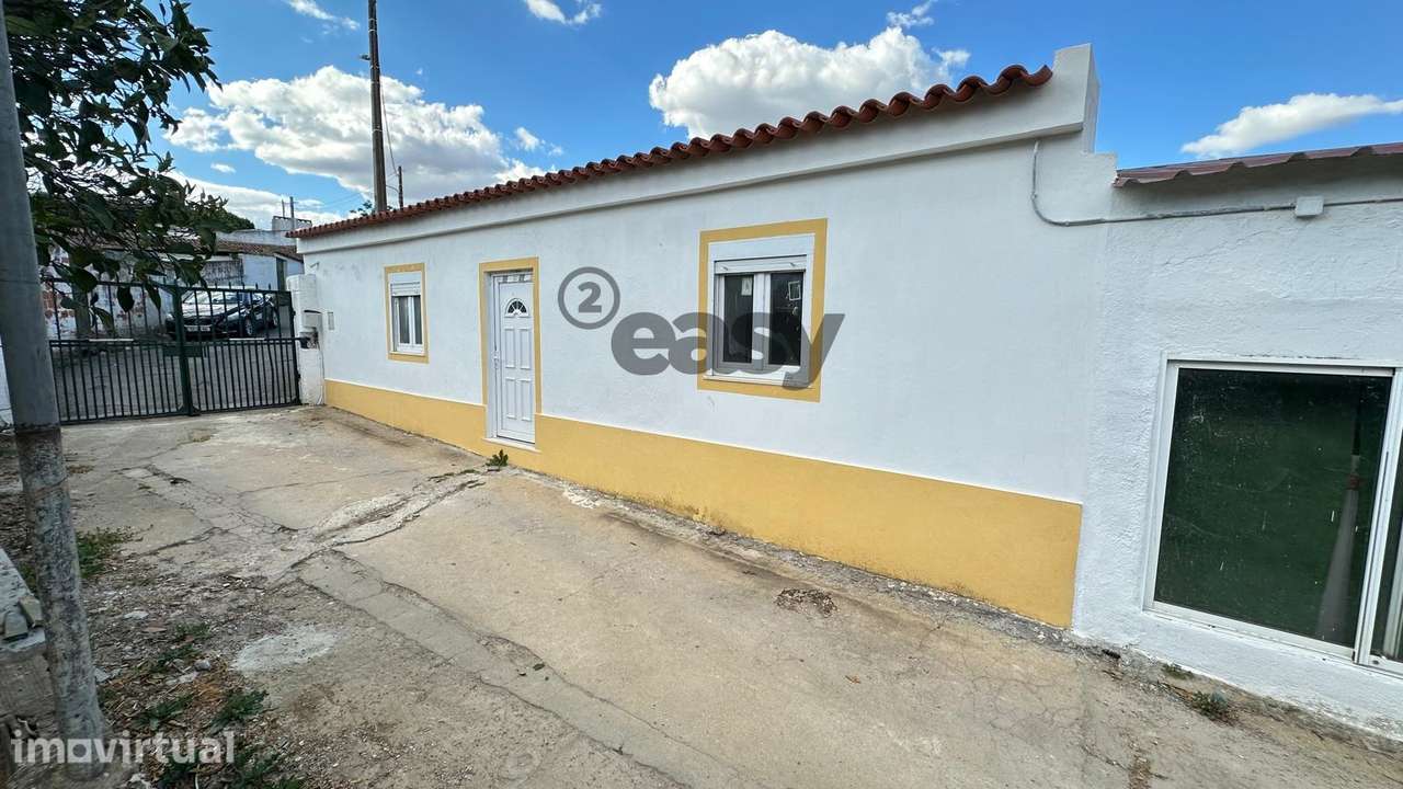 Moradia T2 Remodelada a estrear em Portel com muito espaço exterior - Grande imagem: 2/13
