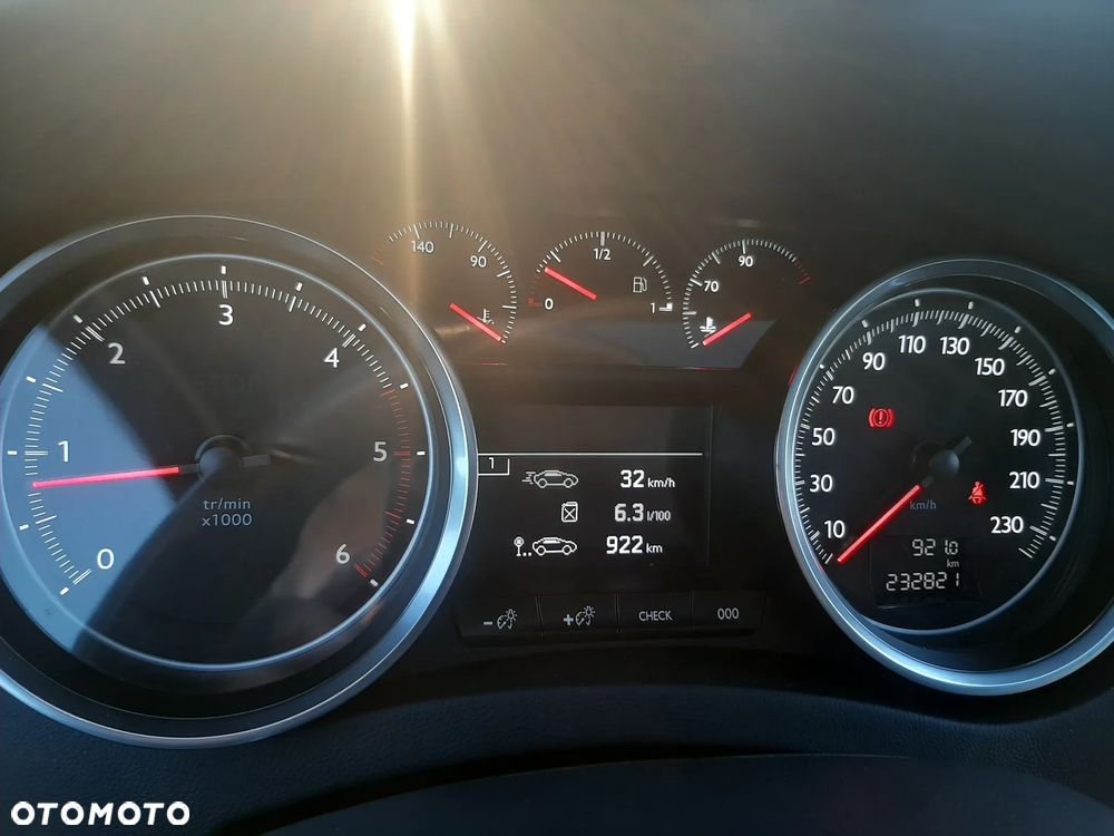 Peugeot 508 BlueHDi 150 Stop&Start Allure - 25