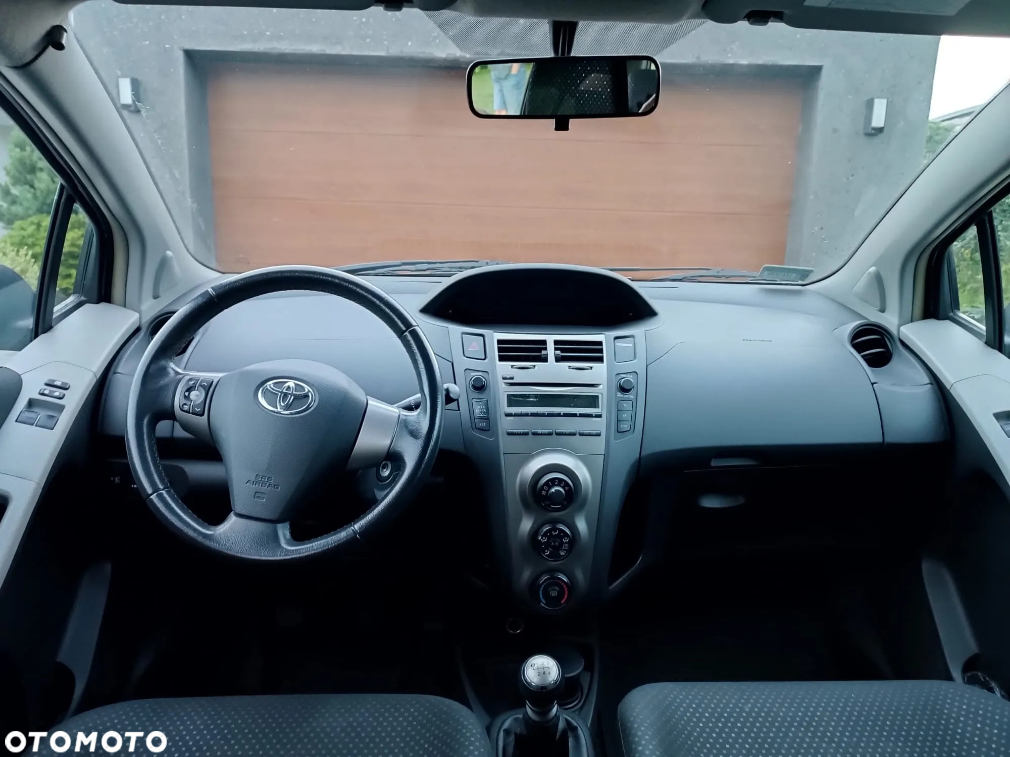 Toyota Yaris - 4
