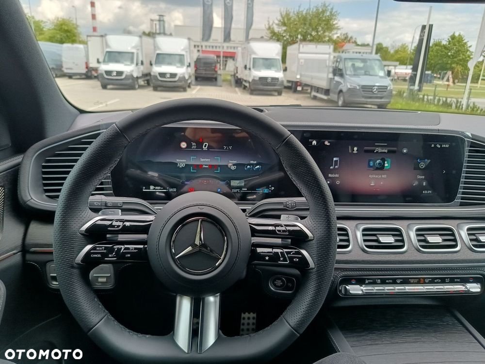 Mercedes-Benz GLE - 12