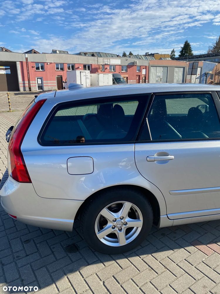 Volvo V50 D2 - 4