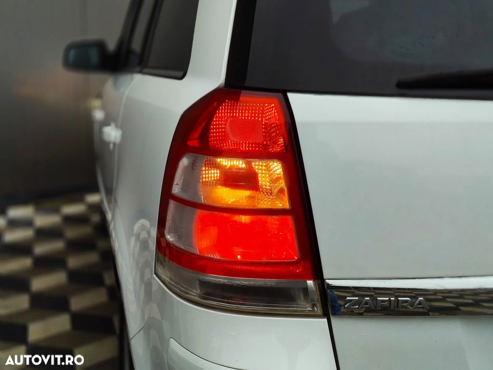 Opel Zafira 1.7 CDTI ecoFLEX Family - 12