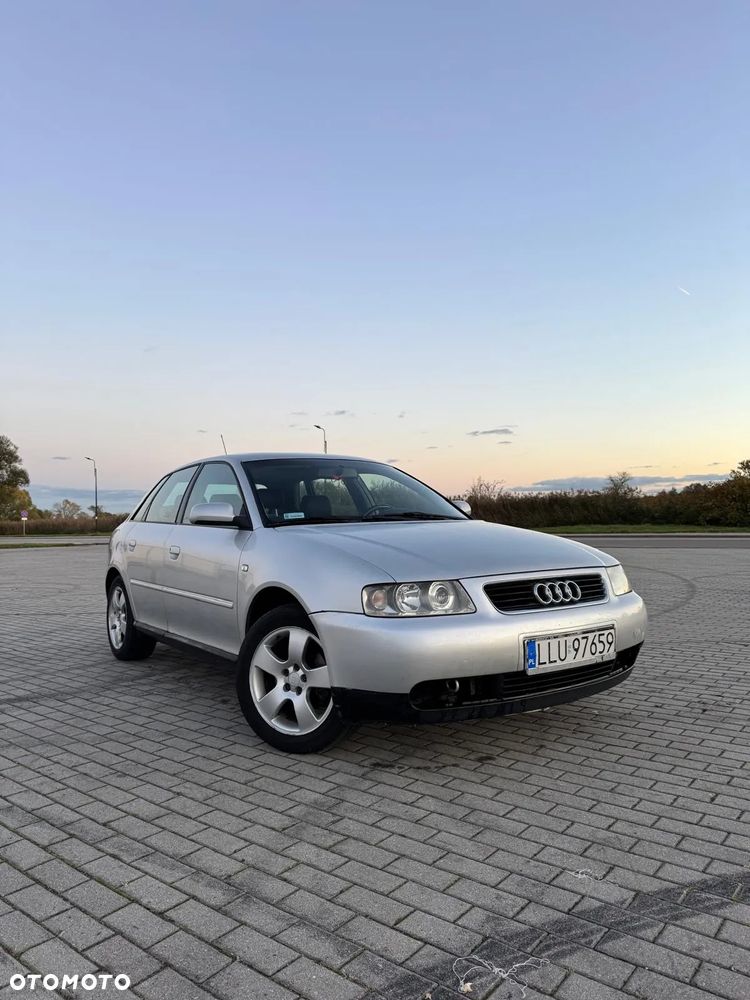 Audi A3 Sportback - 2