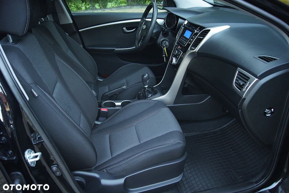 Hyundai i30 1.4 Trend - 18