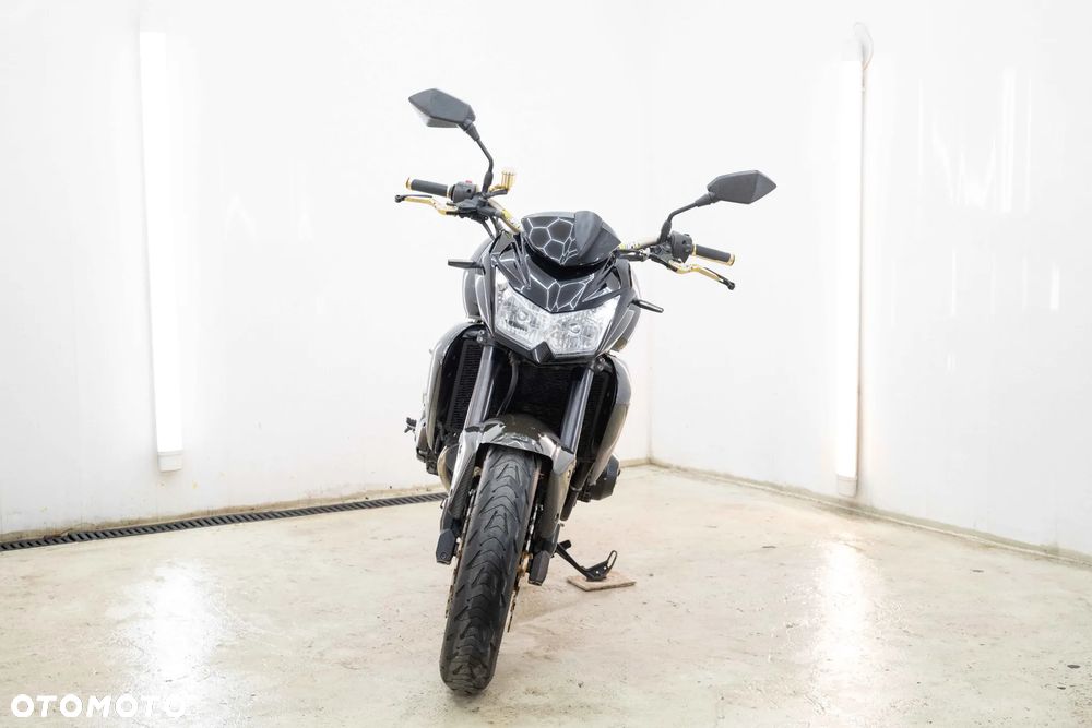 Kawasaki Z - 5