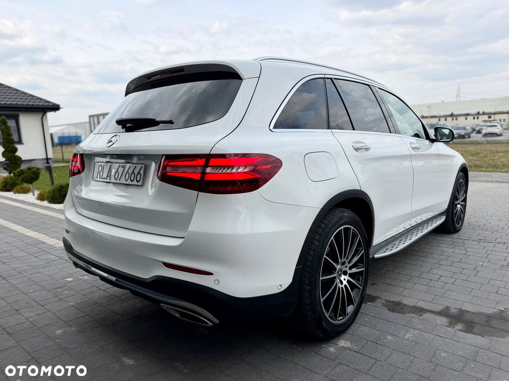Mercedes-Benz GLC 250 4Matic 9G-TRONIC AMG Line - 5