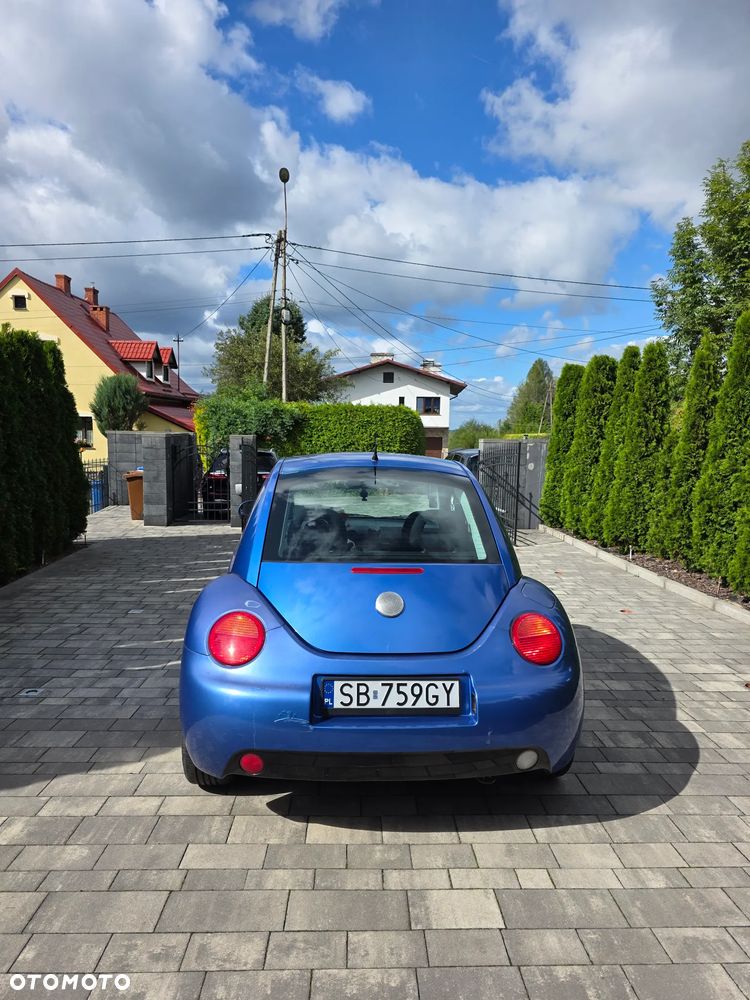 Volkswagen New Beetle 2.0 - 4