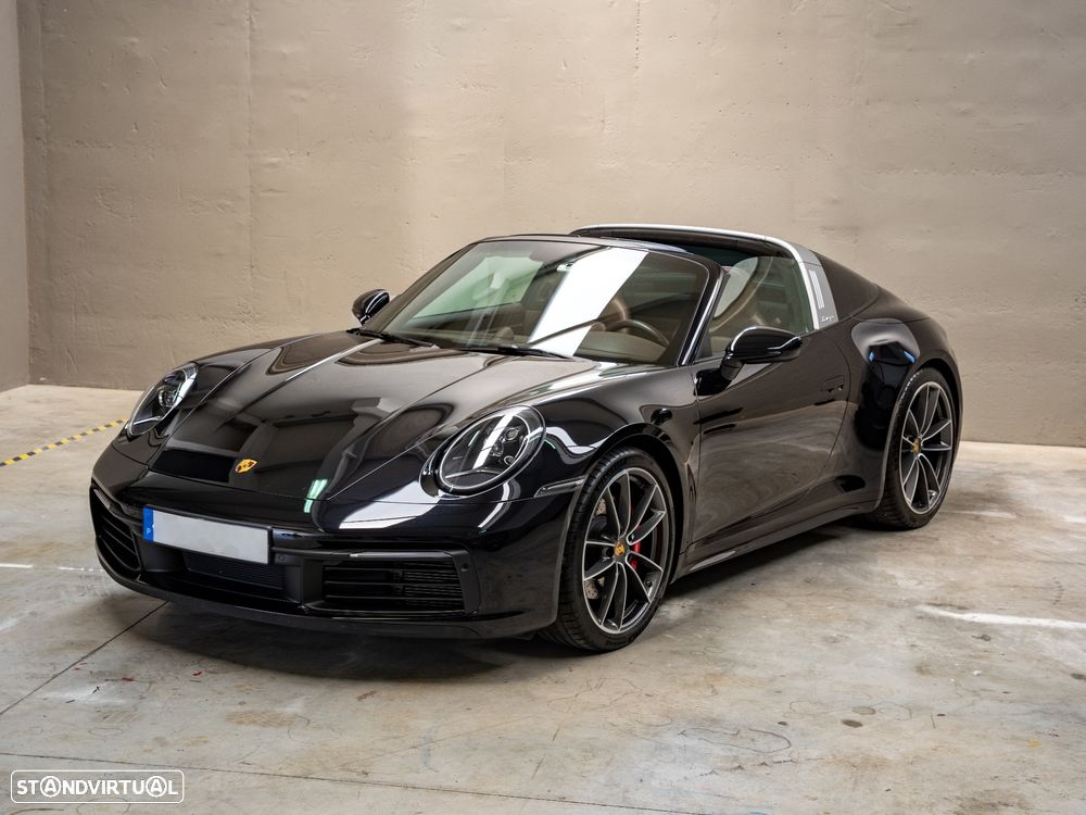Porsche 911 (992) - 11