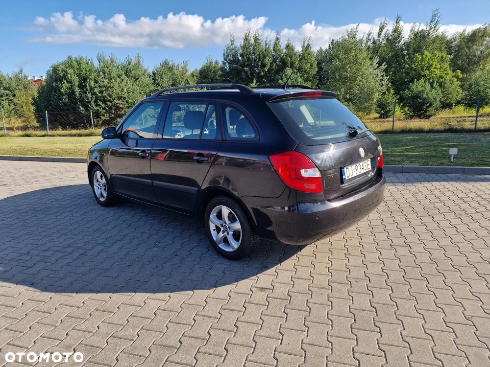 Skoda Fabia 1.4 16V Ambiente - 5