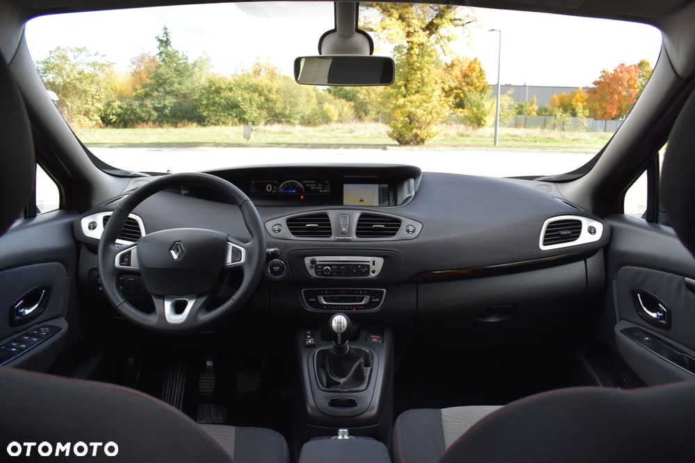 Renault Grand Scenic 1.6 16V 110 Dynamique - 23