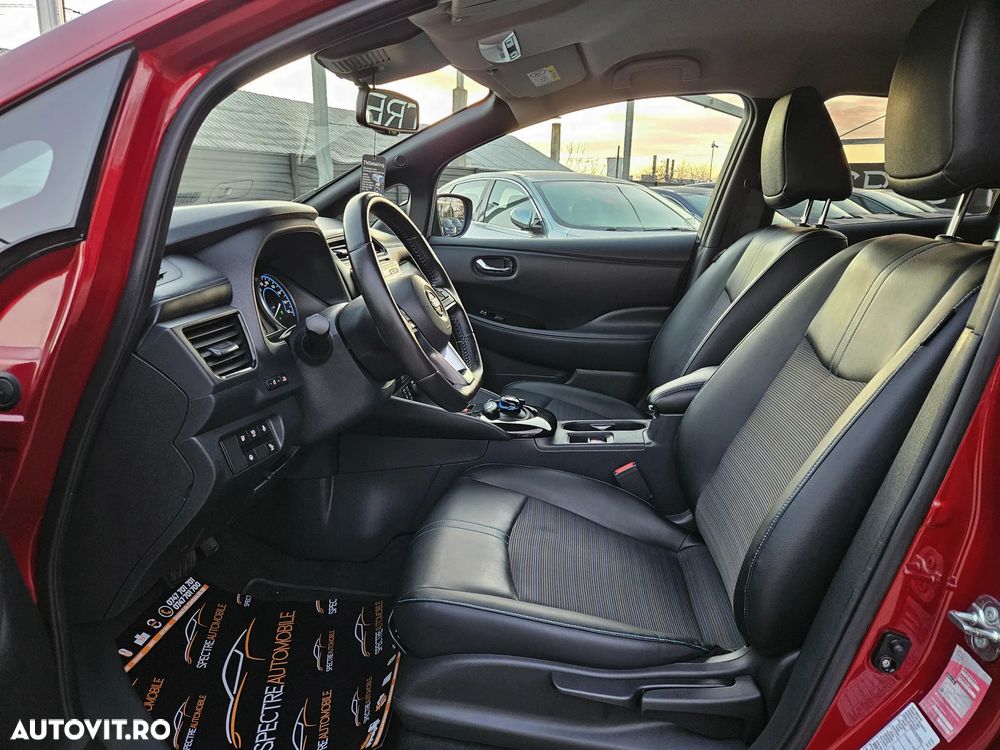 Nissan LEAF 40 kWh Tekna - 10