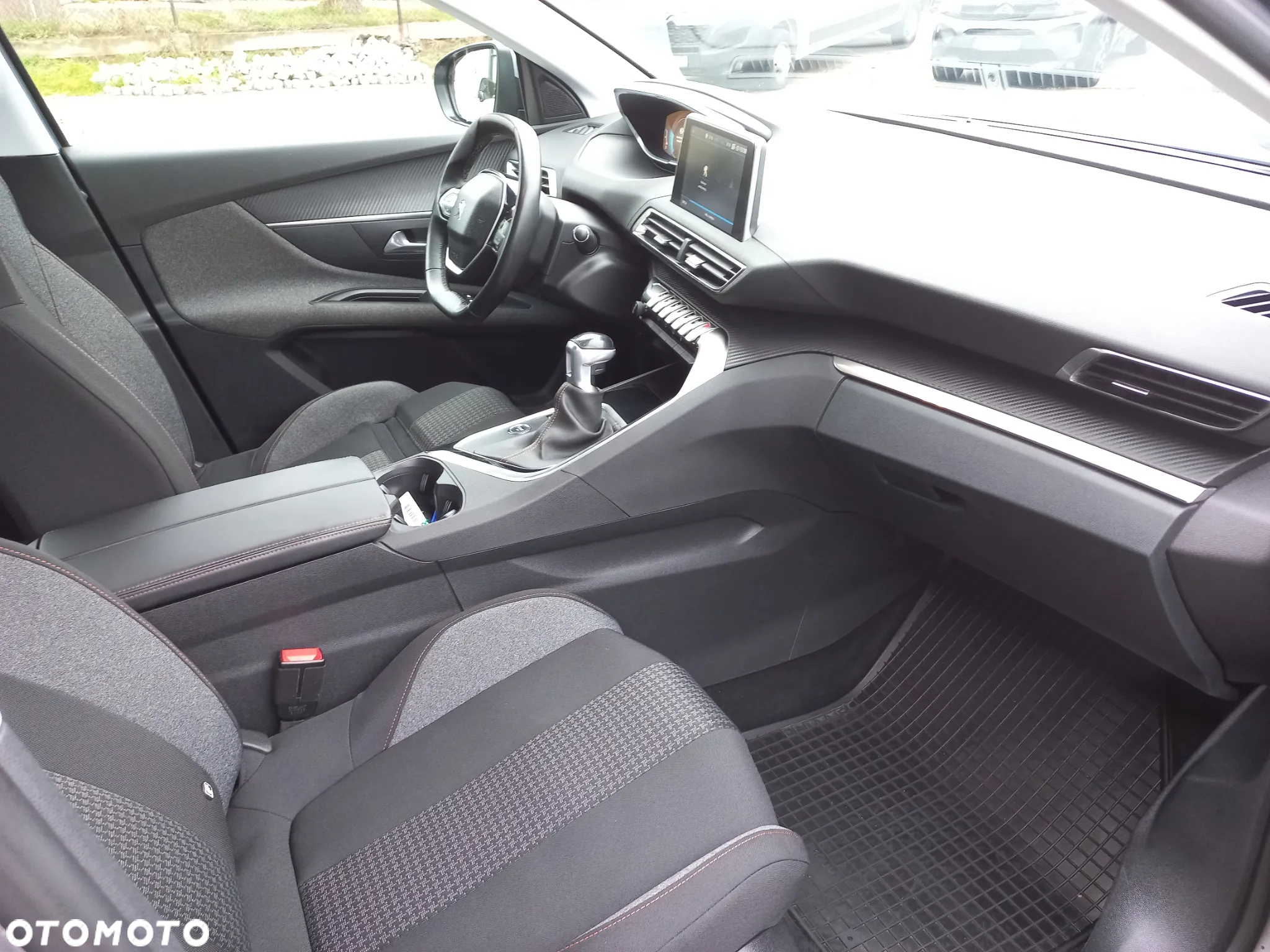 Peugeot 3008 1.2 PureTech Active S&S - 16