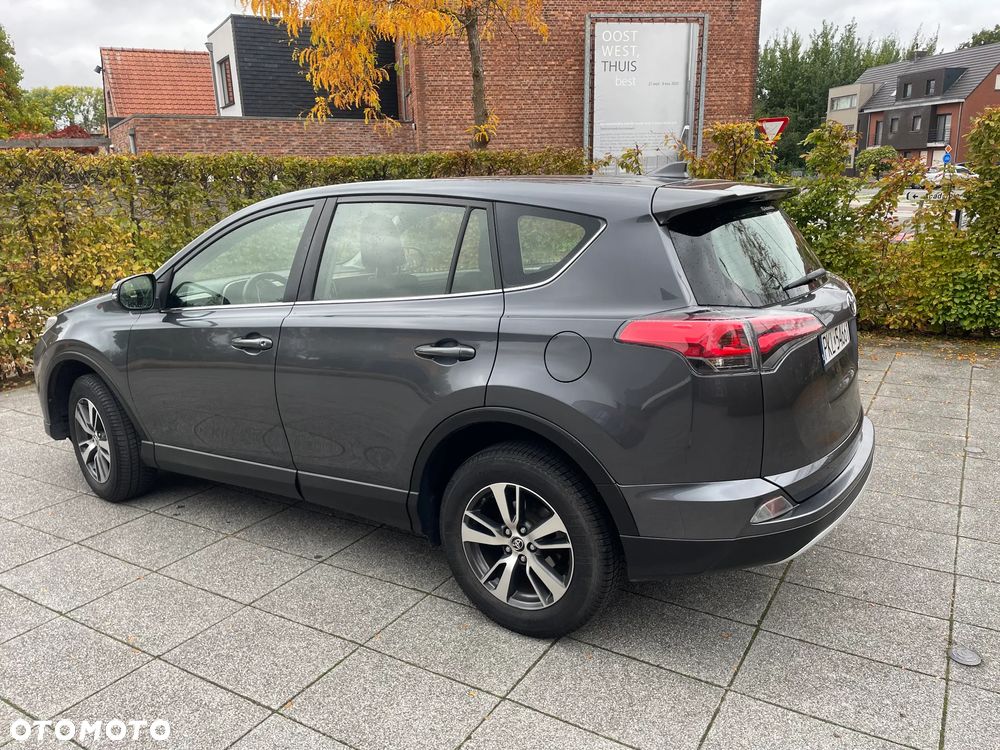 Toyota RAV4 2.0 D-4D Active 4x2 - 7