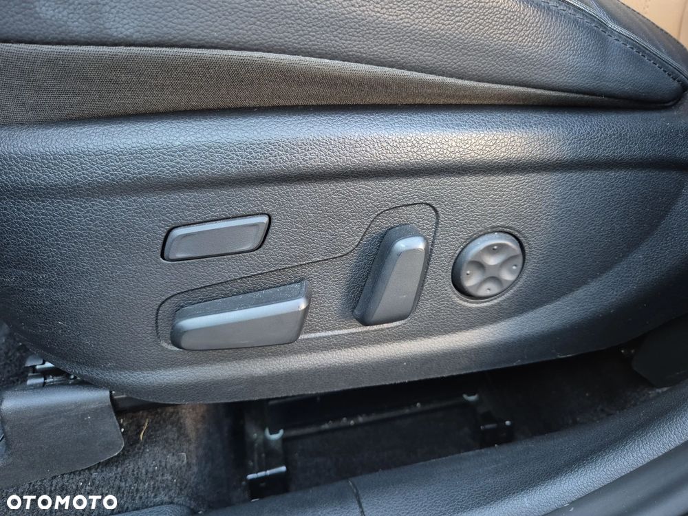Hyundai Santa Fe - 27