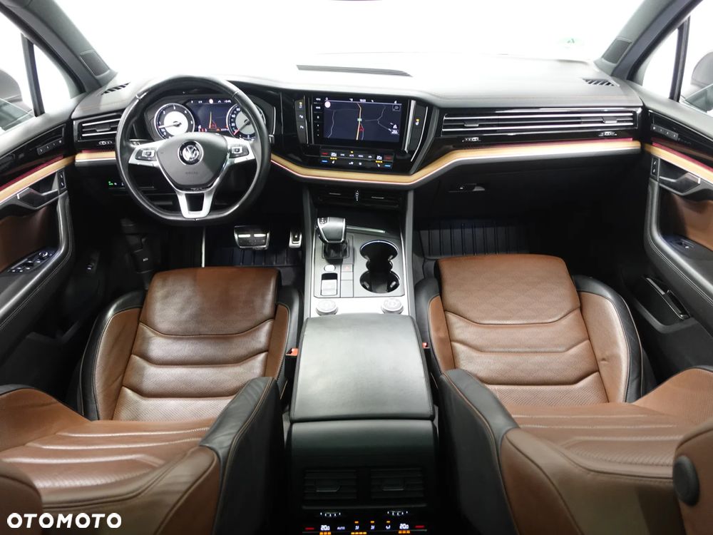 Volkswagen Touareg 4.0 V8 TDI SCR 4Motion Automatik - 29