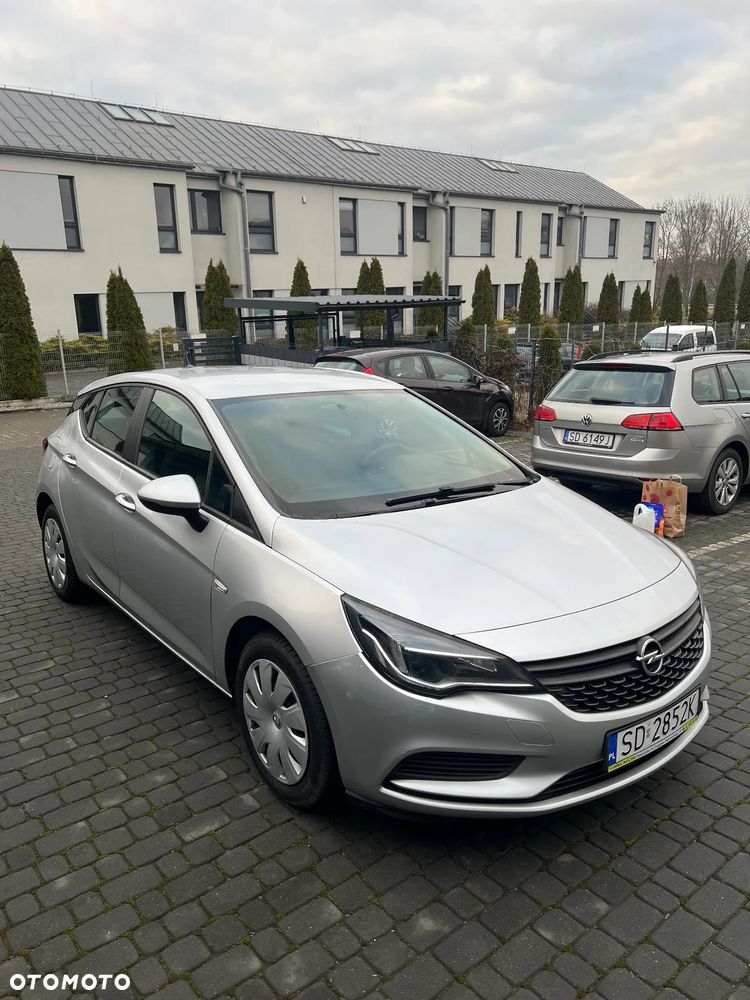 Opel Astra 1.6 CDTI Enjoy - 1