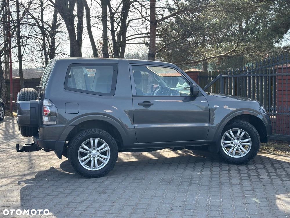 Mitsubishi Pajero 3.2 DID Intense Plus - 13