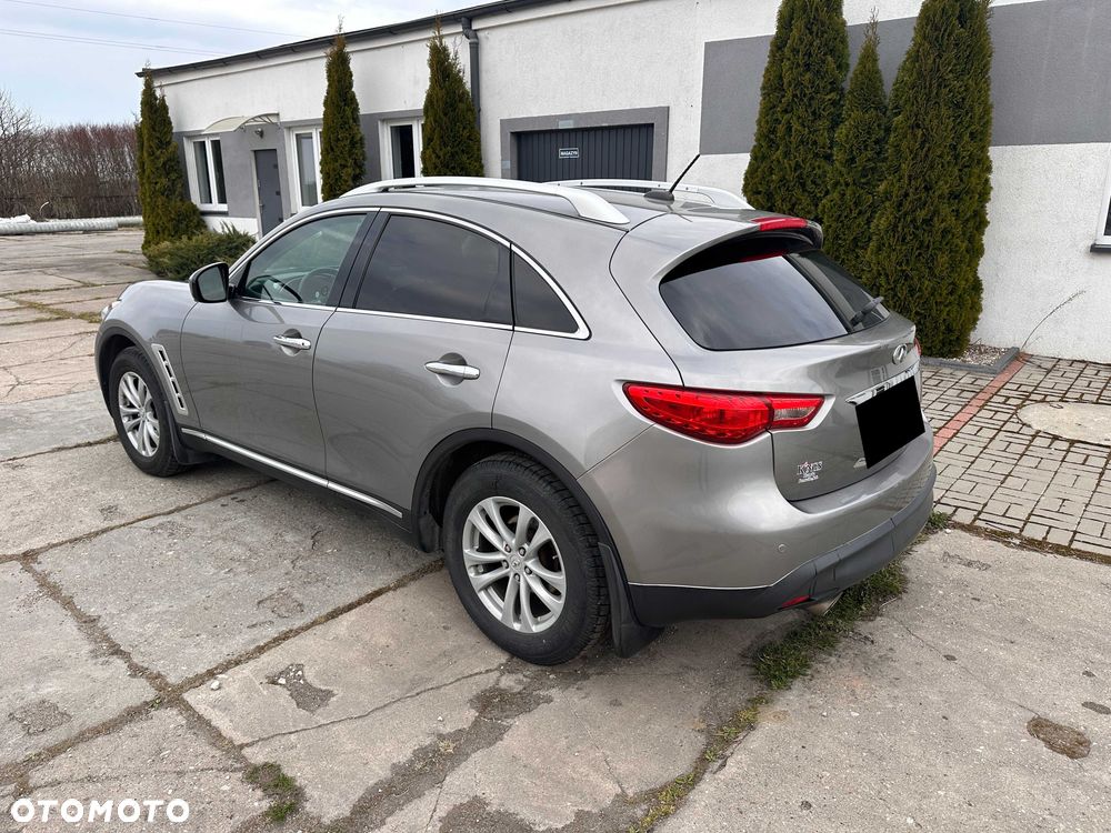 Infiniti FX - 2