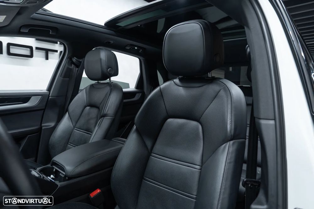 Porsche Cayenne E-Hybrid Tiptronic S - 26