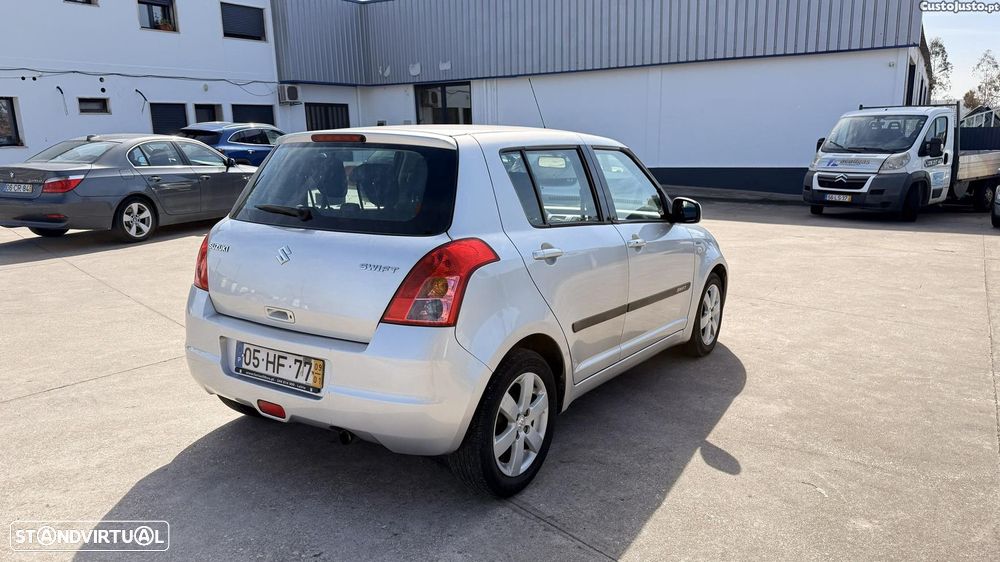 Suzuki Swift 1.3 DDiS GLX - 8
