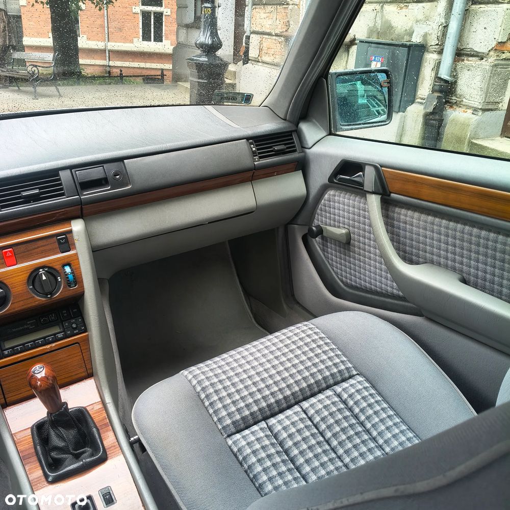 Mercedes-Benz W124 (1984-1993) - 7