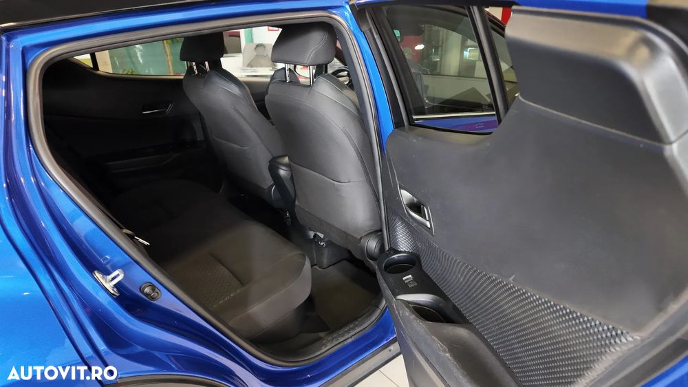 Toyota C-HR 1.8 HSD 122 CP 4x2 CVT C-lassy bi-tone - 14