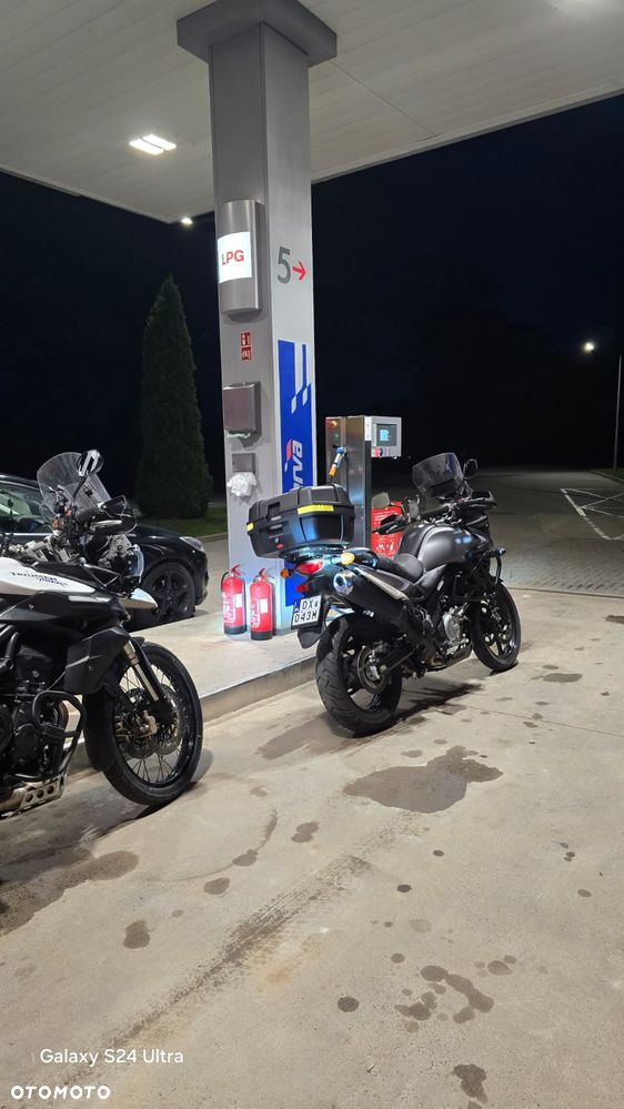 Suzuki V-STROM - 11