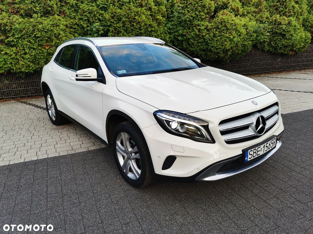 Mercedes-Benz GLA 200 7G-DCT Style - 7